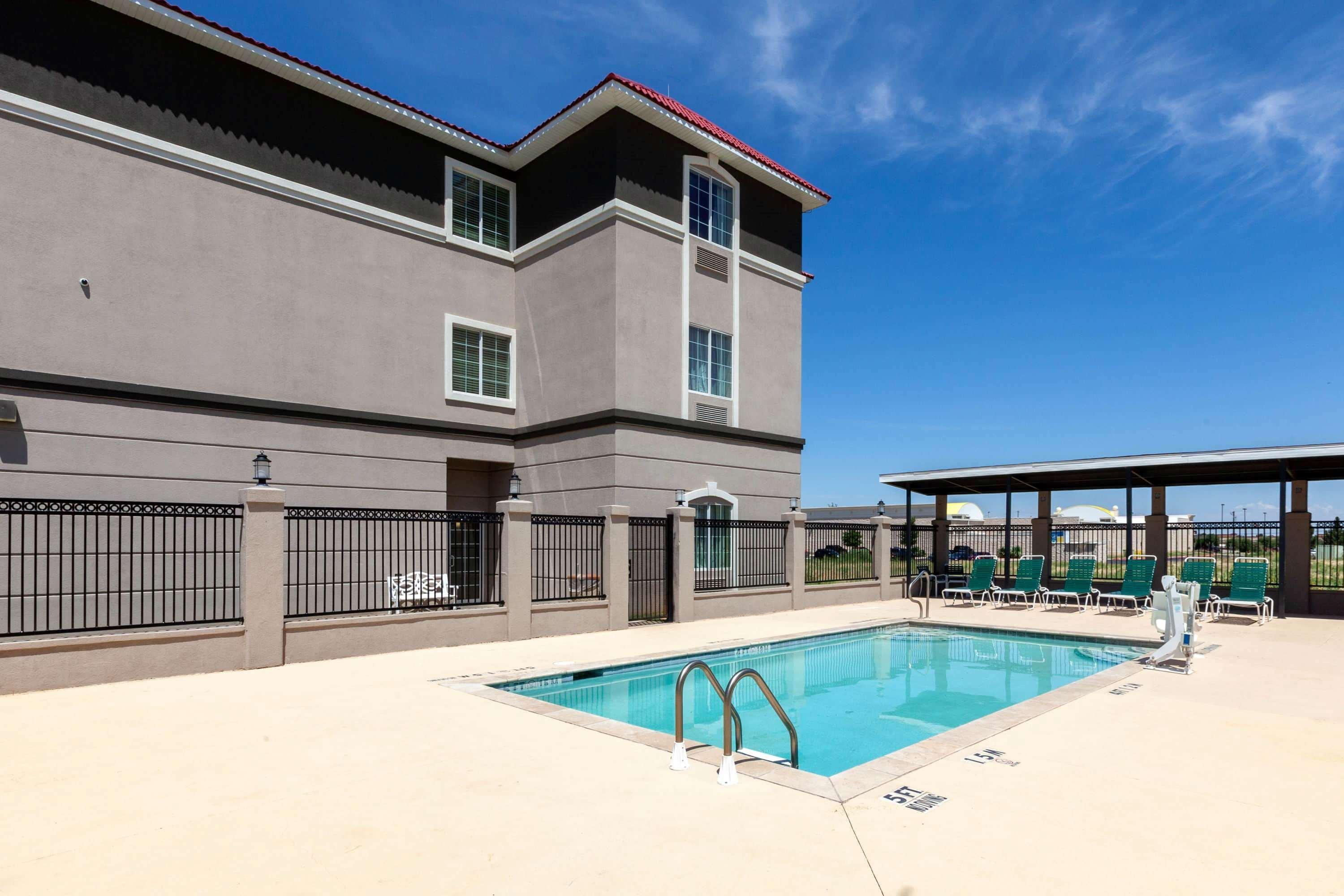 Hotel La Quinta By Wyndham Midland North Esterno foto